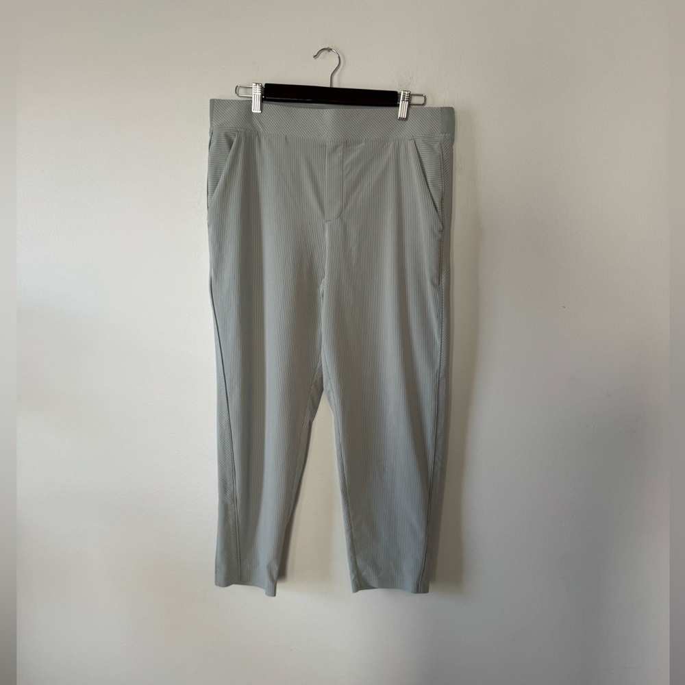 Athleta Brooklyn Cropped Women's Pull-On Pants - Subtle Gray & Blue stripe